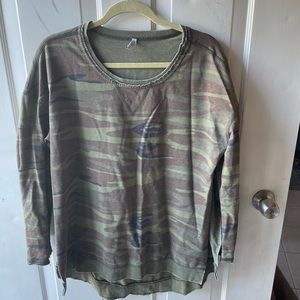 Z Supply Camo Crewneck Sweater Small